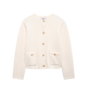 AmélieNord™ – Cardigan lilas chic & doux pour tes journées café à Québec 💜☕🍁