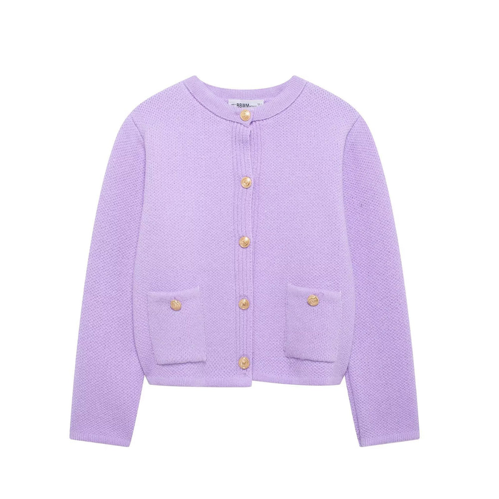 AmélieNord™ – Cardigan lilas chic & doux pour tes journées café à Québec 💜☕🍁