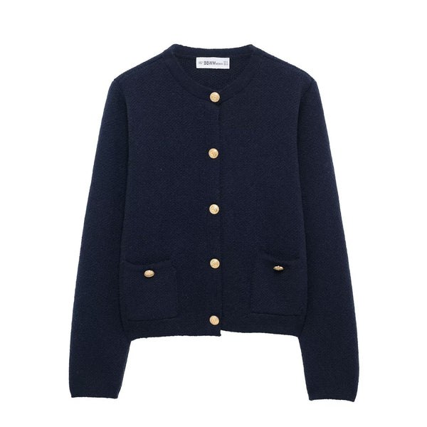 AmélieNord™ – Cardigan lilas chic & doux pour tes journées café à Québec 💜☕🍁